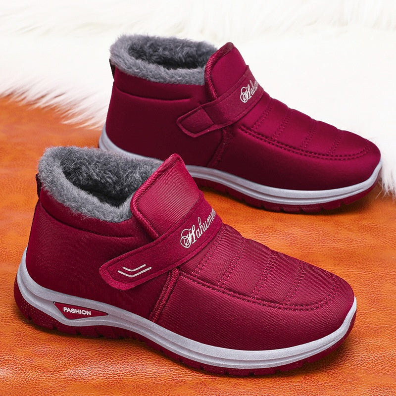 Abigail | Comfortabele enkelsneakers voor in de sneeuw 0