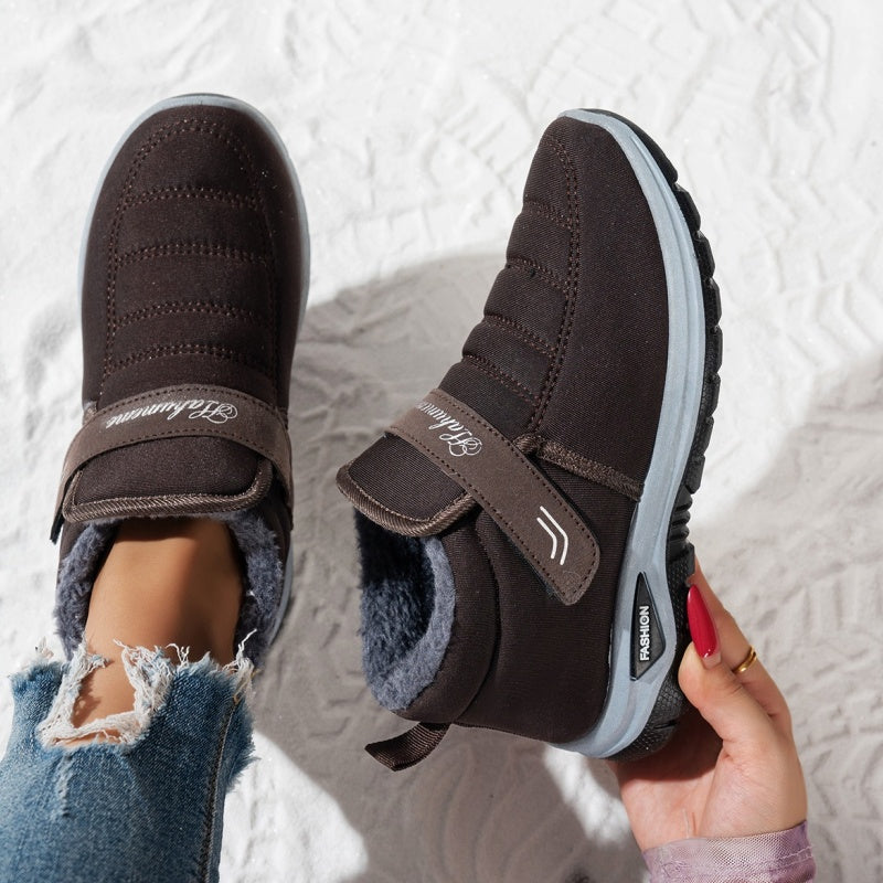Abigail | Comfortabele enkelsneakers voor in de sneeuw 3
