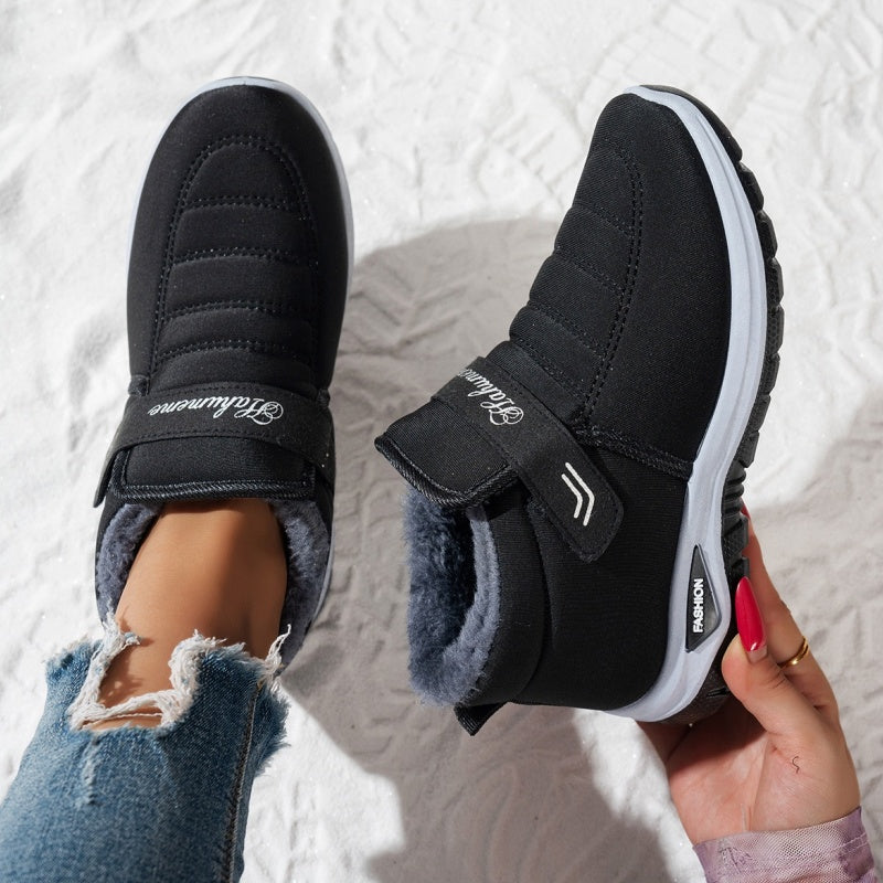 Abigail | Comfortabele enkelsneakers voor in de sneeuw 5