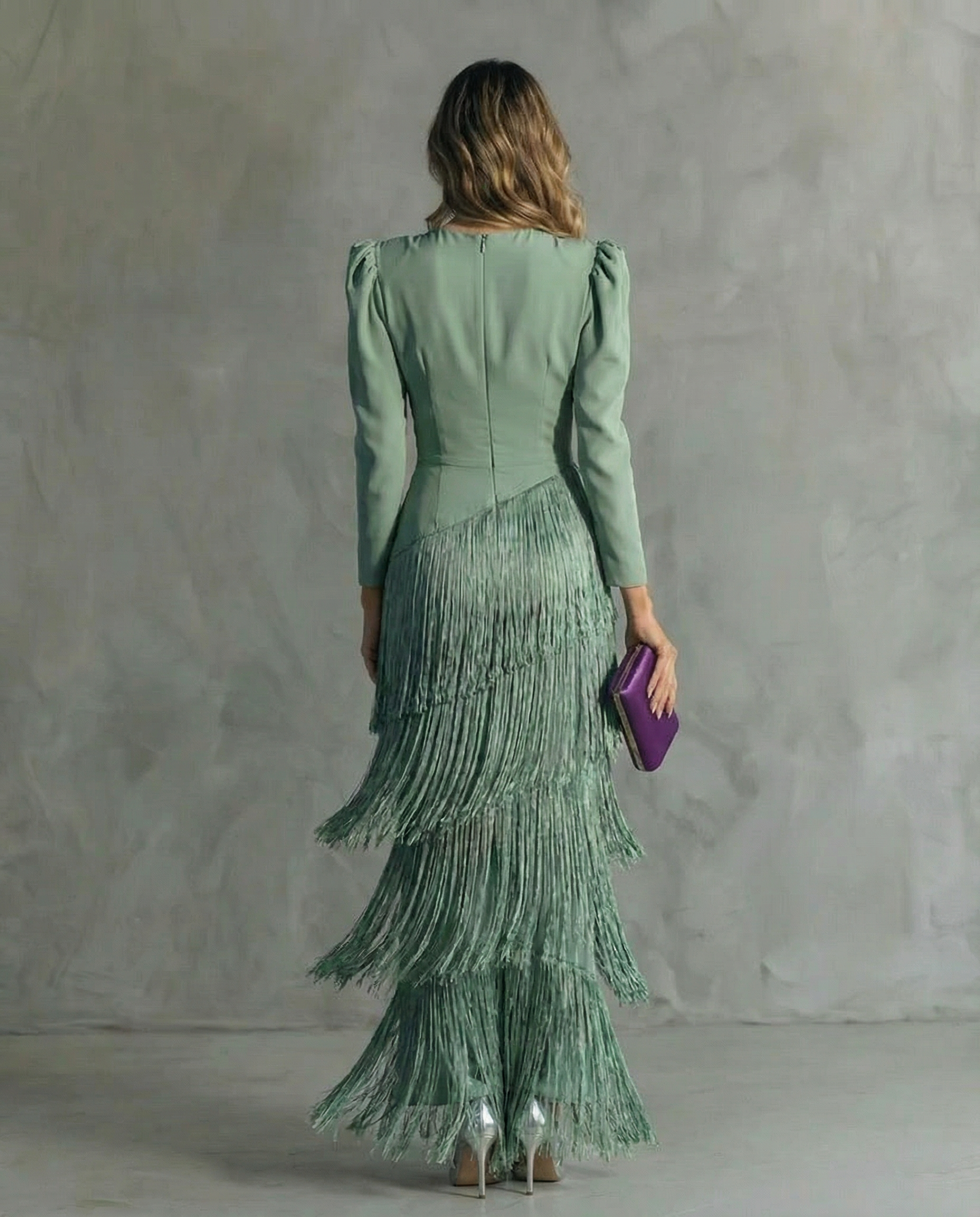 Clara | Elegante jurk met mouwen met franjes