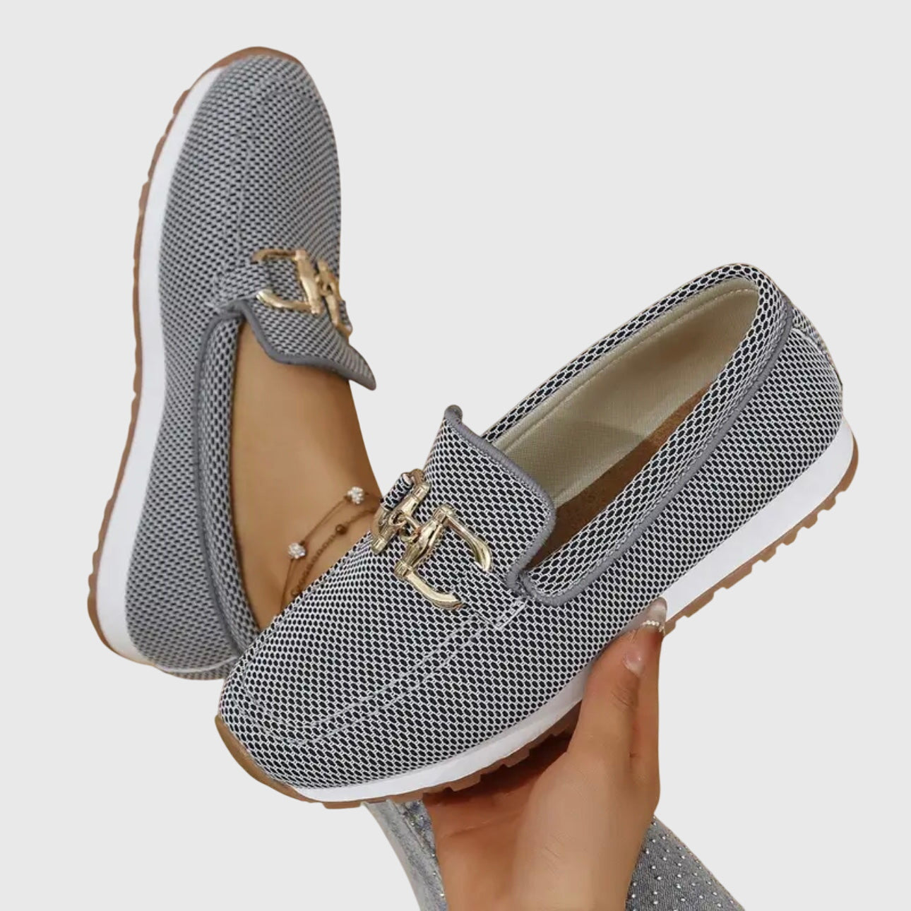 Susie | Elegante slipper met gouden details