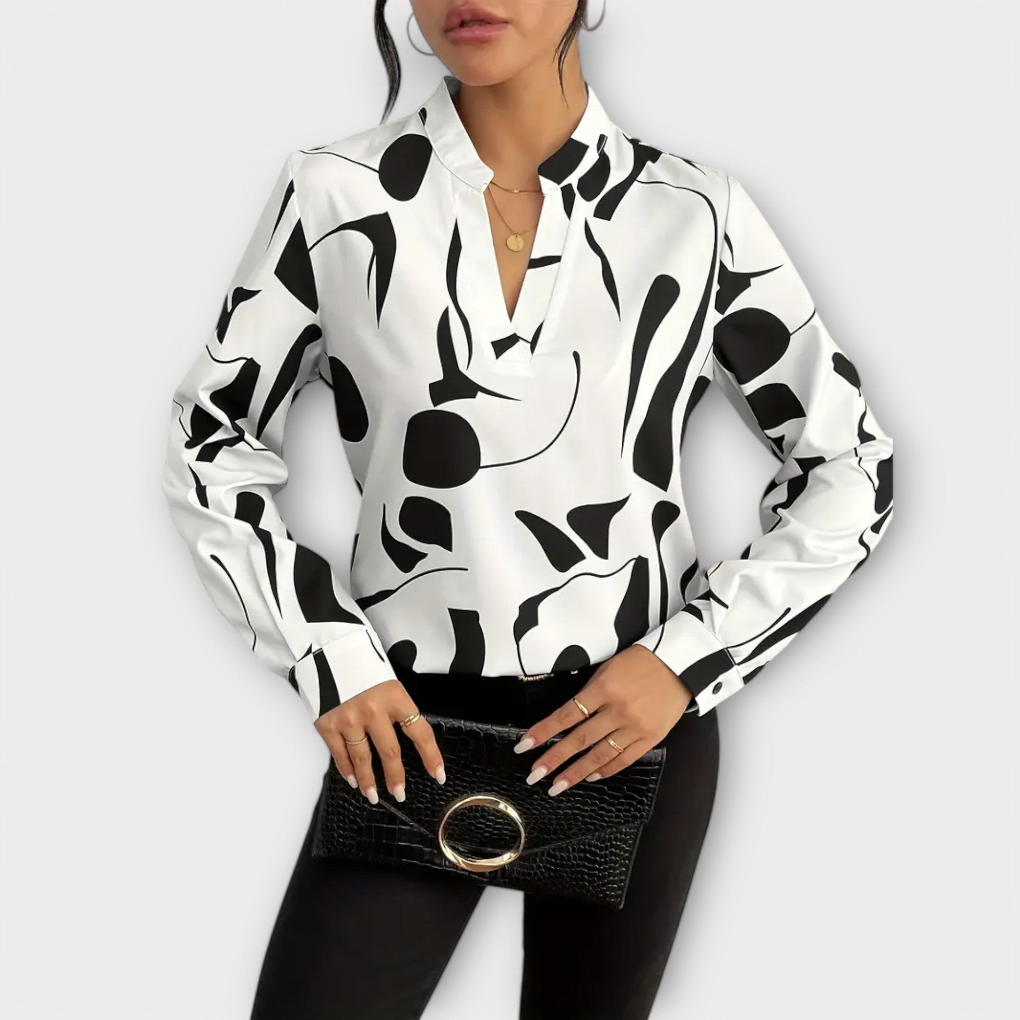 Zaylith | Elegante blouse met V-hals 2