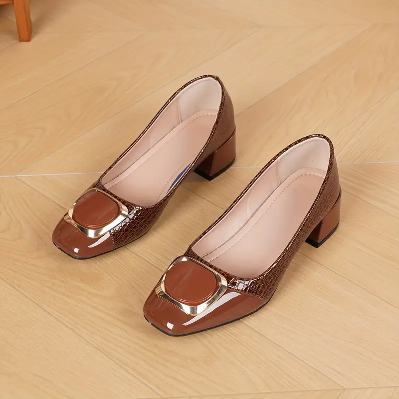 Carille | Elegante loafers met gouden detail