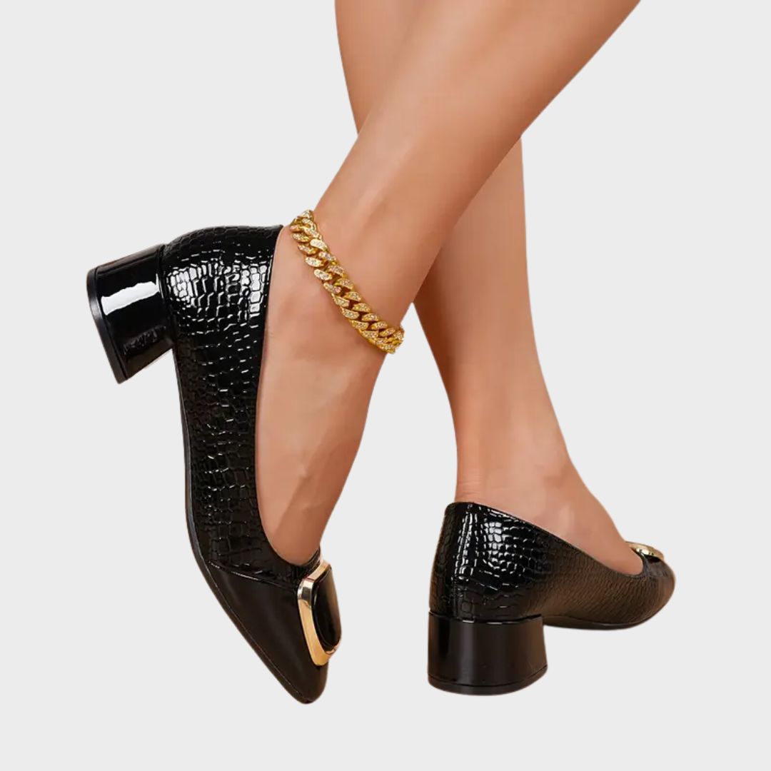 Carille | Elegante loafers met gouden detail