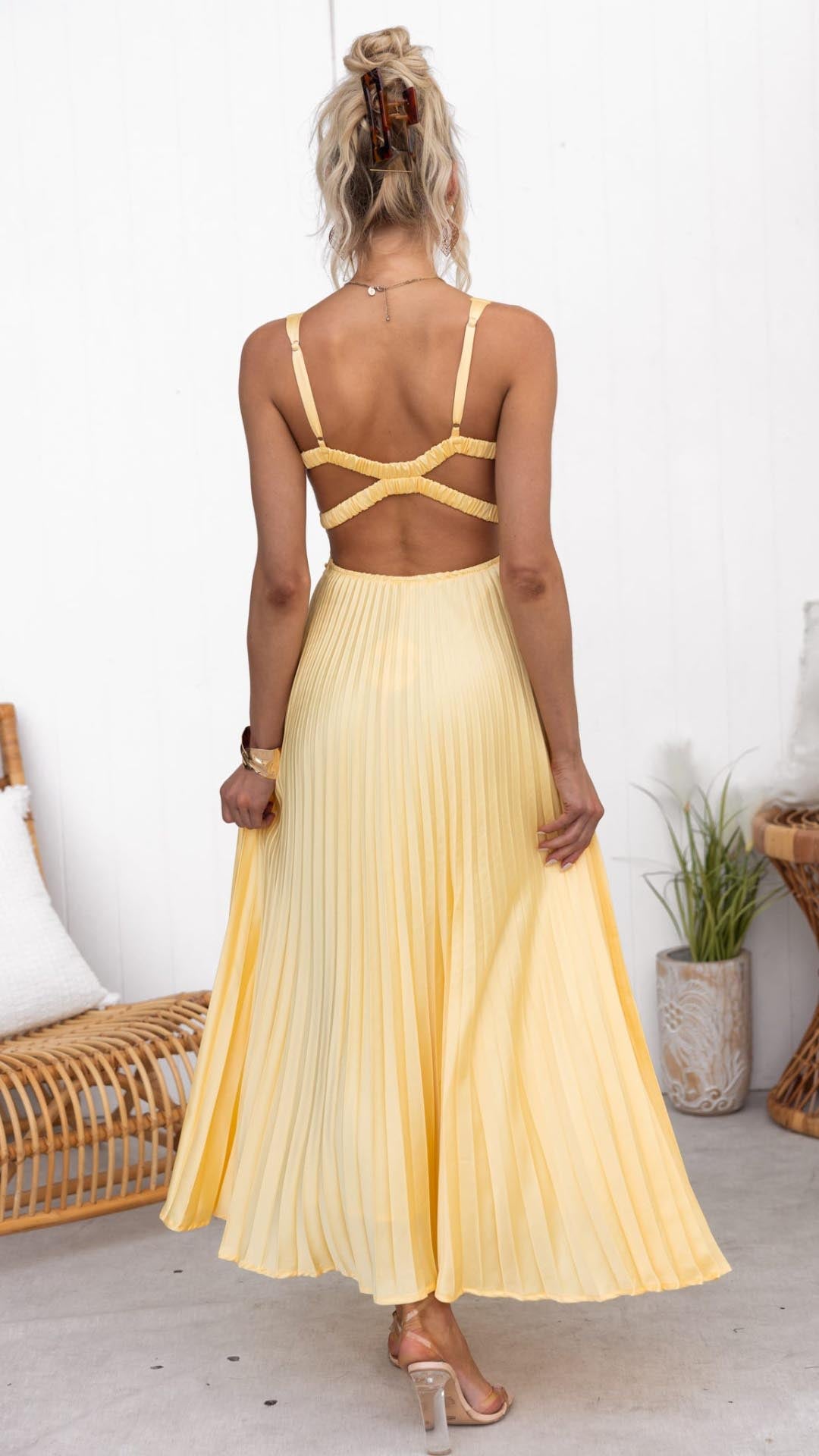 Aby | Gele Plissé V-hals Maxi jurk