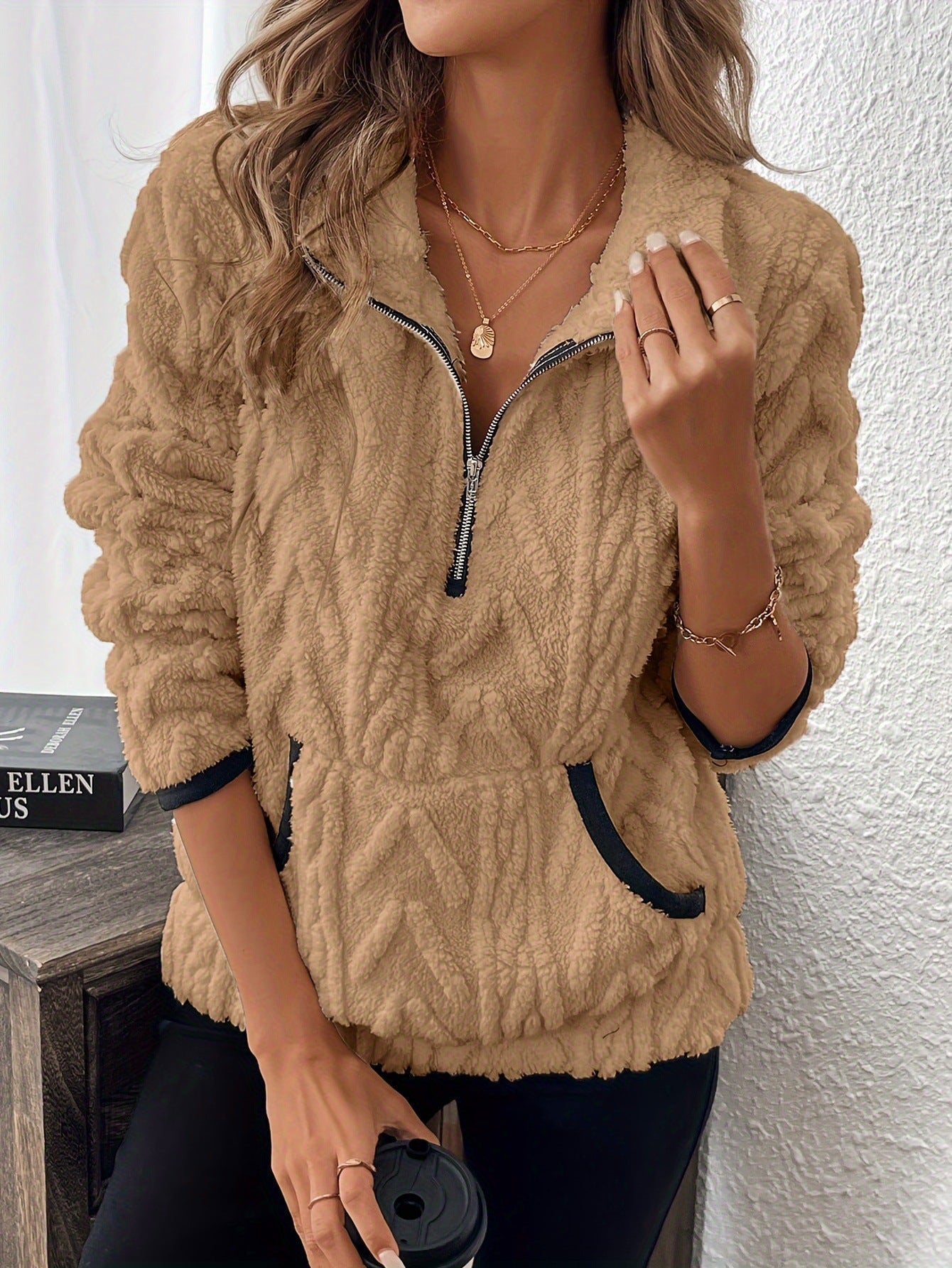Briella – Fuzzy Sweatshirt met halve rits en zakken 7