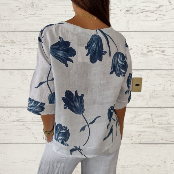 Despoina | Elegante top met bloemenprint en knoopjes
