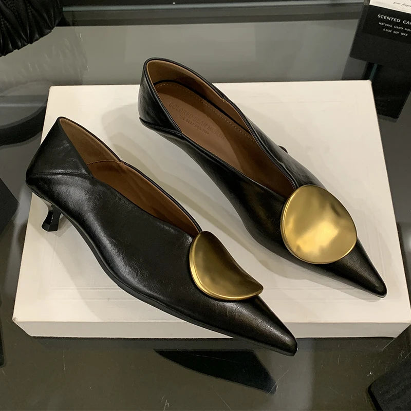 Icon Disc Point Pumps 4
