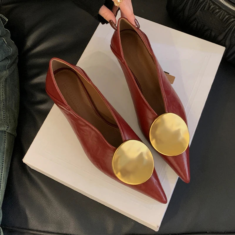 Icon Disc Point Pumps 5